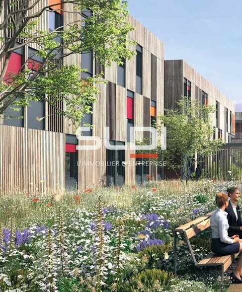 Office in Vénissieux for lease - Building Photo - Image 3 of 16