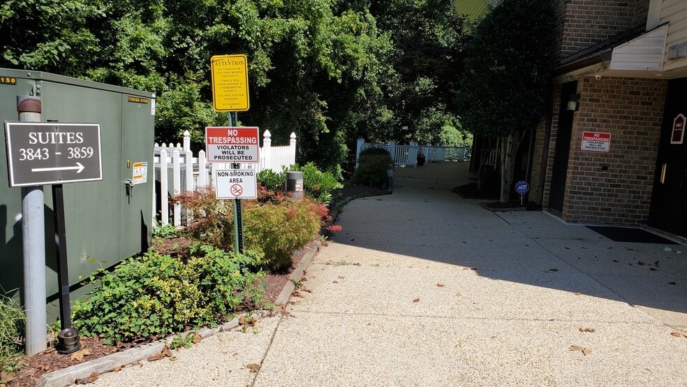 3821-3859 Farragut Ave, Kensington, MD for lease - Building Photo - Image 3 of 15