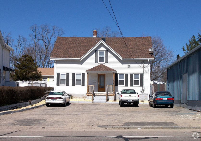 544 Warren Ave, East Providence, RI à vendre - Photo principale - Image 1 de 1