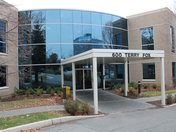 600 Terry Fox Dr, Ottawa, ON for lease - Primary Photo - Image 1 of 4