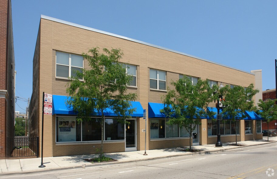 1200-1208 W Taylor St, Chicago, IL à louer - Photo du bâtiment - Image 2 de 3