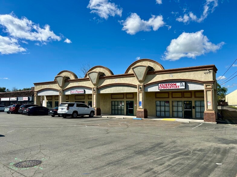 4445-4447 Auburn Blvd, Sacramento, CA for lease - Building Photo - Image 3 of 28