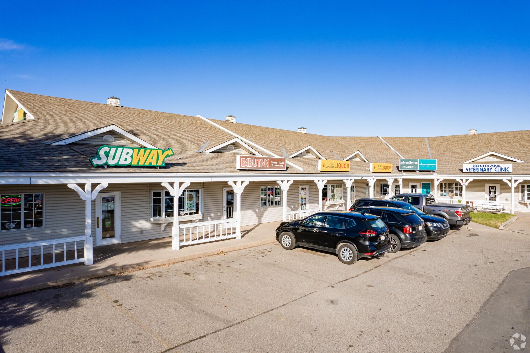 57 W Aarsby Rd, Cochrane, AB à vendre Photo principale- Image 1 de 1