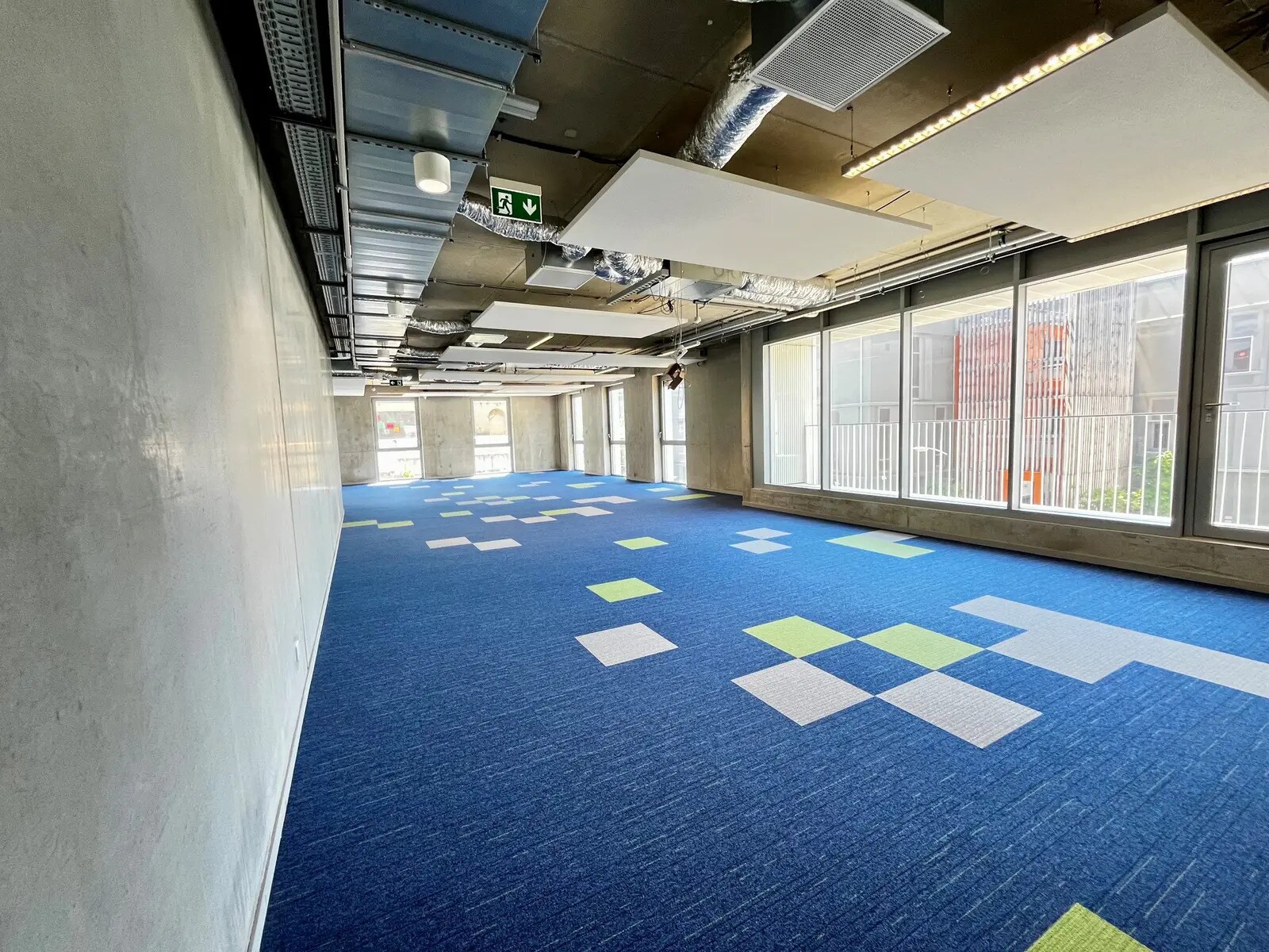 60 Avenue Rockefeller, Lyon for lease Interior Photo- Image 1 of 5