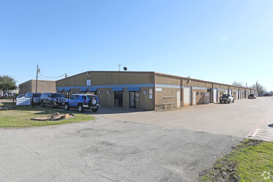 2533 Franklin Dr, Mesquite, TX for lease - Primary Photo - Image 1 of 5