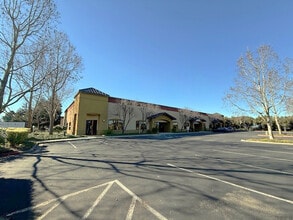 785-797 Technology Way, Napa, CA à louer Photo du bâtiment- Image 1 de 3