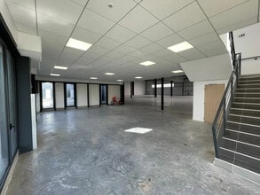 Flex in Le Bourget for lease Interior Photo- Image 1 of 5