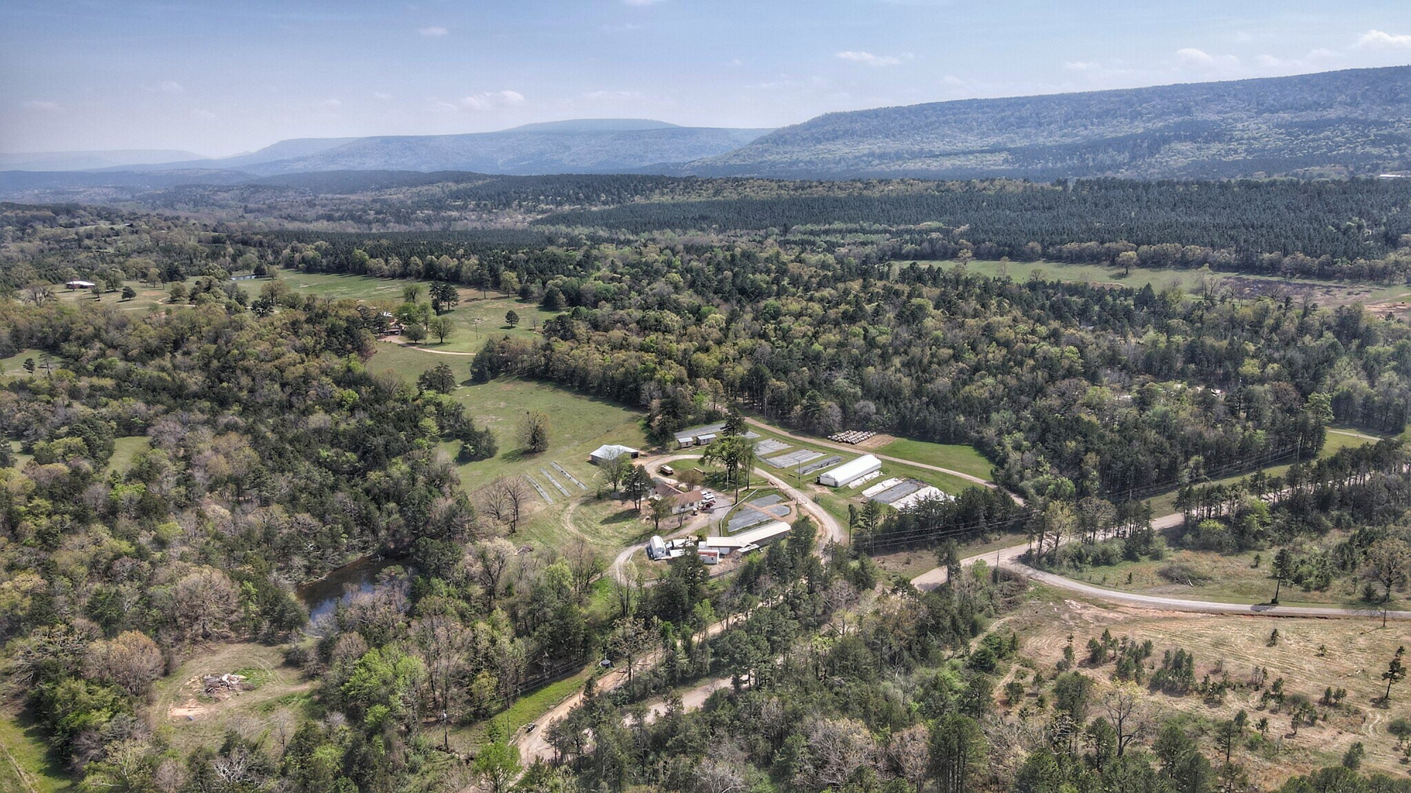 201 Saint Louis Valley Rd, Paris, AR à vendre Photo principale- Image 1 de 48