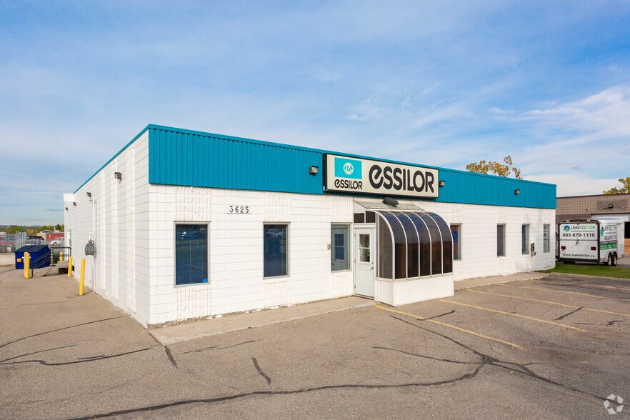 3625 12th St NE, Calgary, AB à vendre - Photo principale - Image 1 de 1