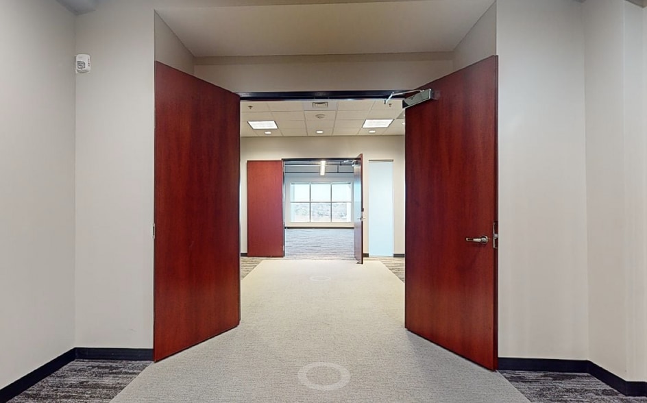 13860 Ballantyne Corporate Pl, Charlotte, NC for lease - Matterport 3D Scan - Image 2 of 9