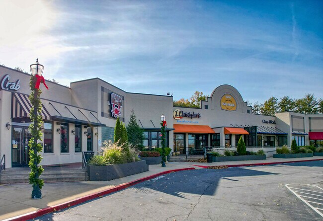 More details for 2700 Town Center Dr, Marietta, GA - Retail for Lease