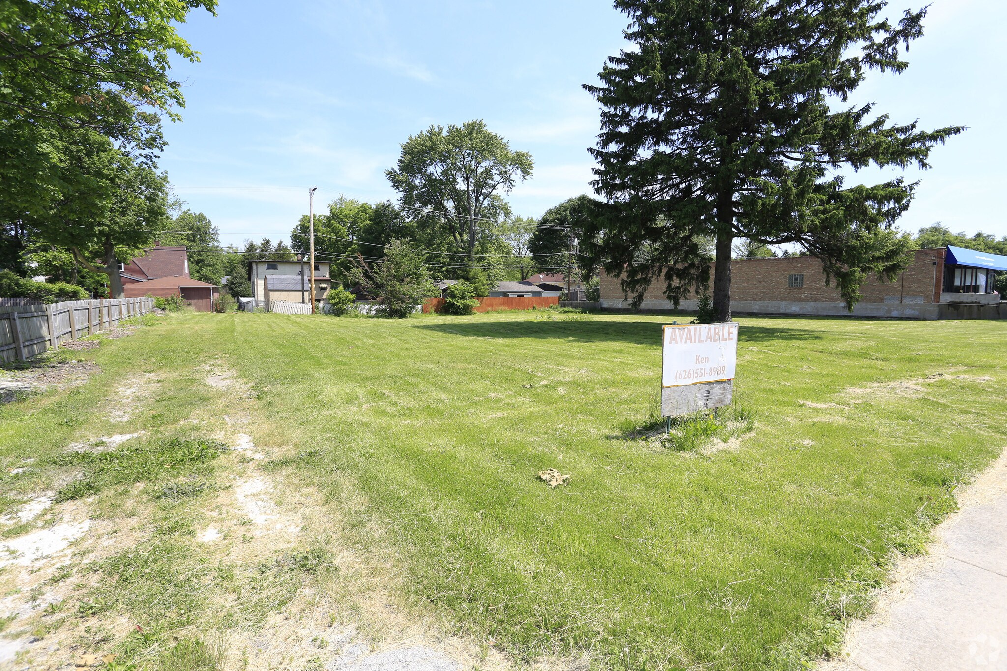 1002 Ogden Ave, Lisle, IL à vendre Photo principale- Image 1 de 3