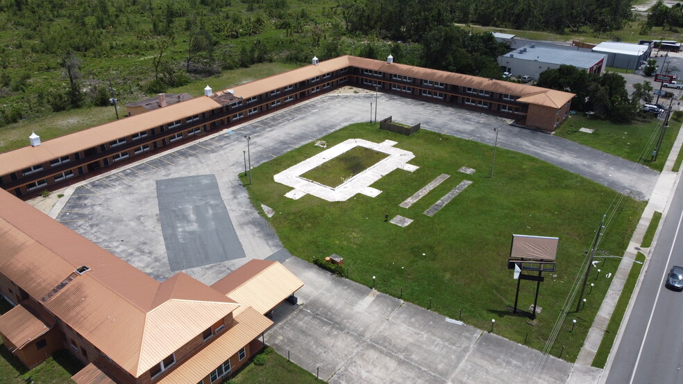 2238 S Byron Butler Pky, Perry, FL à vendre - Photo du bâtiment - Image 3 de 6