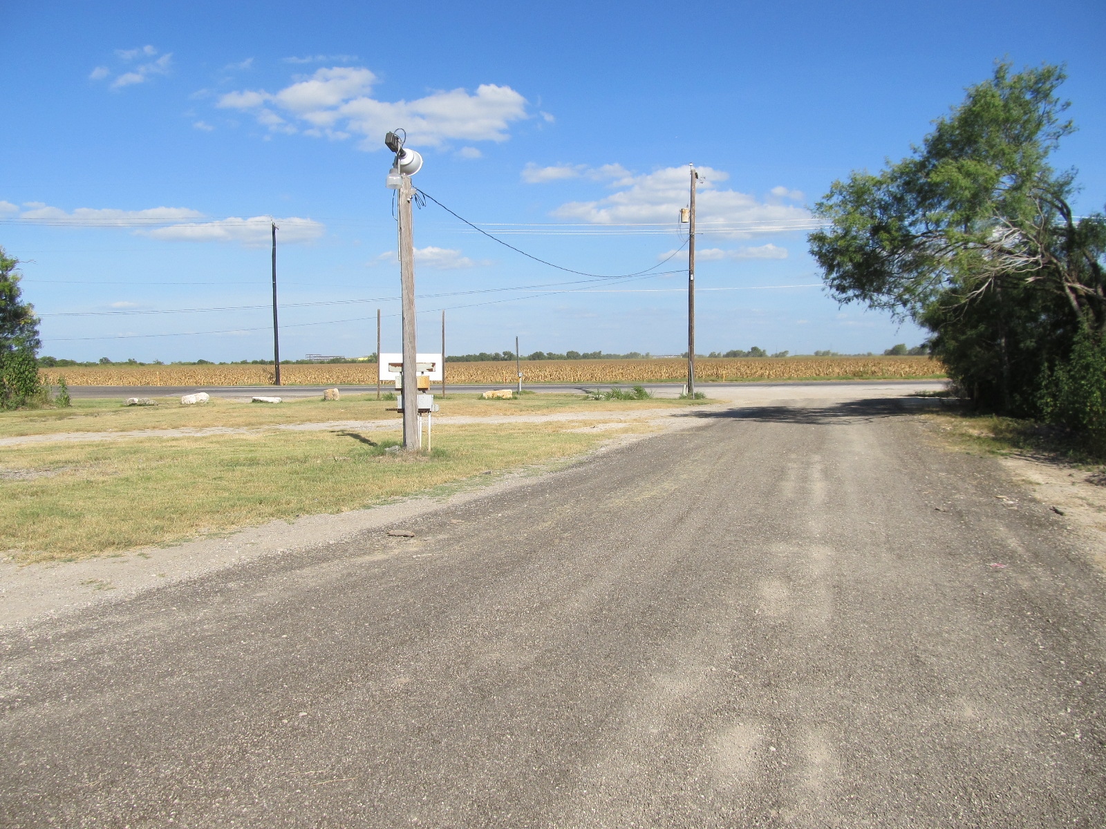 12387 Somerset Rd, Von Ormy, TX à vendre Photo du bâtiment- Image 1 de 1