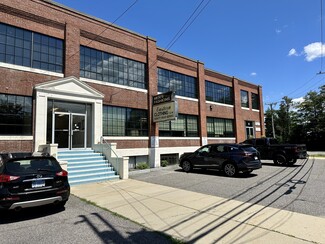 Plus de détails pour 80 Coolidge Hill Rd, Watertown, MA - Bureau à louer