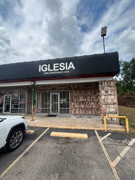 6046-6060 W Little York Rd, Houston, TX for lease - Building Photo - Image 1 of 3