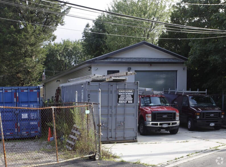40 Willis Ave, Syosset, NY à louer - Photo du bâtiment - Image 2 de 13