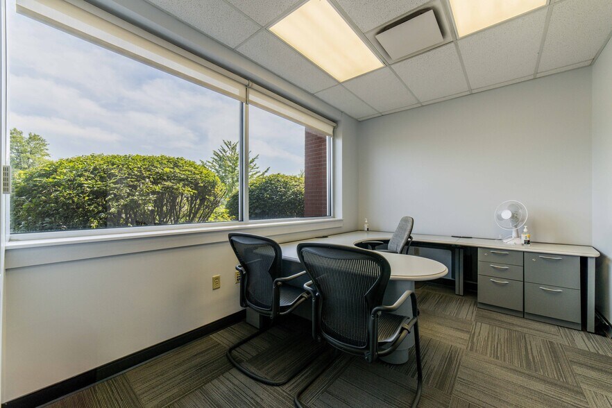 224 JB Hunt Corporate Dr, Lowell, AR à vendre - Photo intérieure - Image 2 de 8