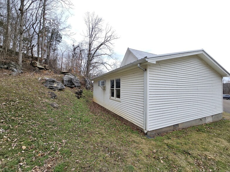1124 Leach rd, Cumberland Furnace, TN à vendre - Photo du bâtiment - Image 3 de 18