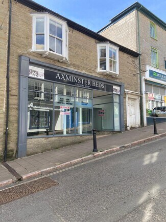 Plus de détails pour 18 Fore St, Kingsbridge - Commerce de détail à louer