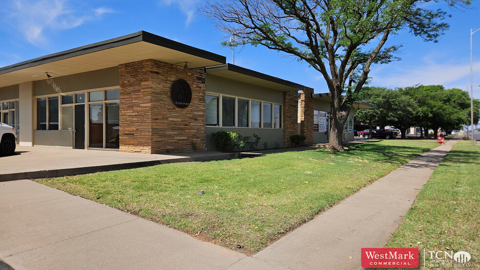 2315 50th St, Lubbock, TX à louer - Photo du bâtiment - Image 2 de 7