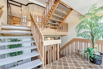 1100 Brandywine Blvd, Zanesville, OH for lease Interior Photo- Image 2 of 15