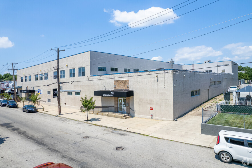 2106-2116 E Haines St, Philadelphia, PA for lease - Building Photo - Image 2 of 8