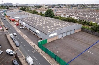 4-5 Hythe Rd, Londres à louer Photo du bâtiment- Image 2 de 3