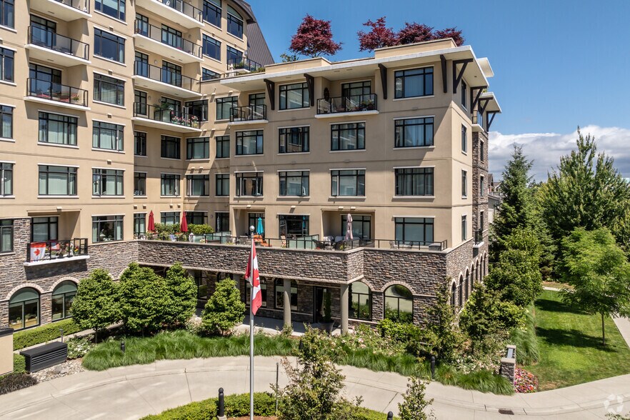 15331 16th Ave, Surrey, BC à vendre - Photo du bâtiment - Image 3 de 9