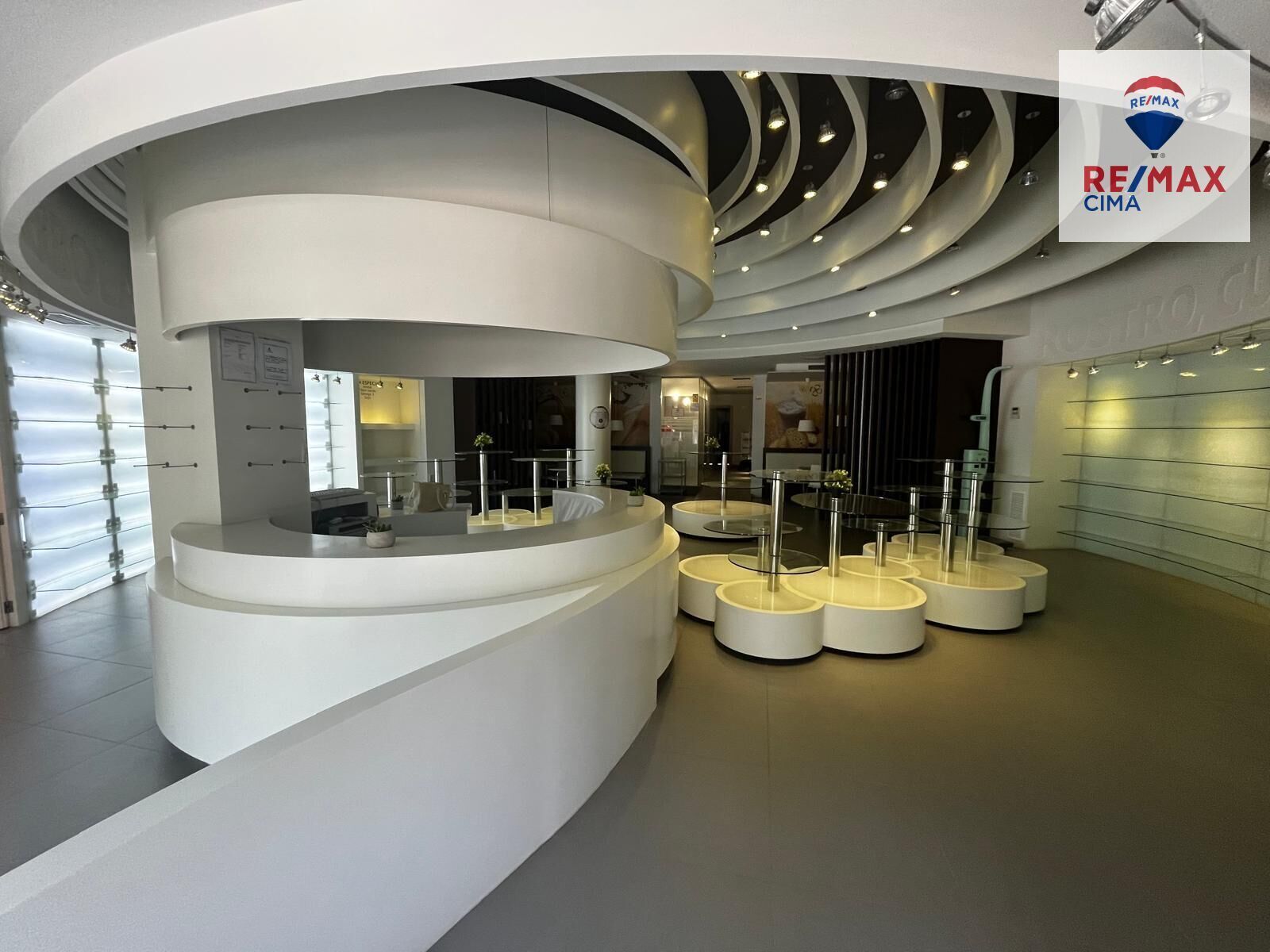 Avenida Tierno Galván, 2, Loja, Granada à louer Hall d’entrée- Image 1 de 26