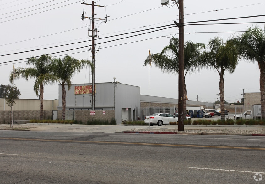 9901 San Fernando Rd, Pacoima, CA for lease - Building Photo - Image 3 of 22