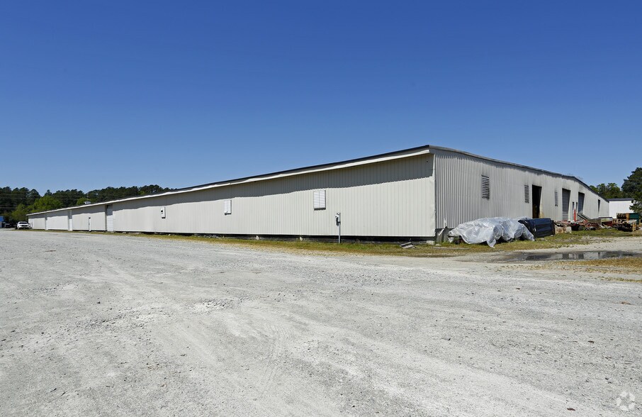 1305 Brightleaf Blvd, Smithfield, NC à louer - Photo du bâtiment - Image 2 de 4