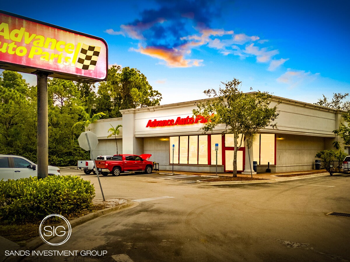 27791 S Tamiami Trl, Bonita Springs, FL à vendre Photo du bâtiment- Image 1 de 6