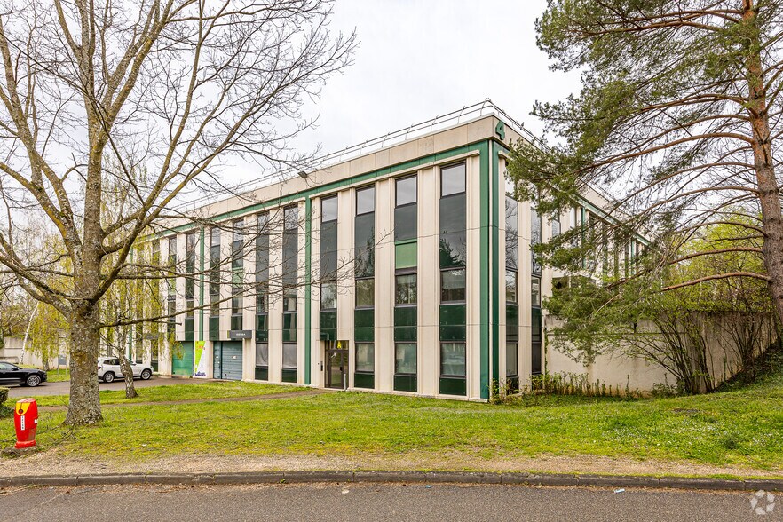 1 Rue Des Vergers, Limonest for lease - Building Photo - Image 2 of 2