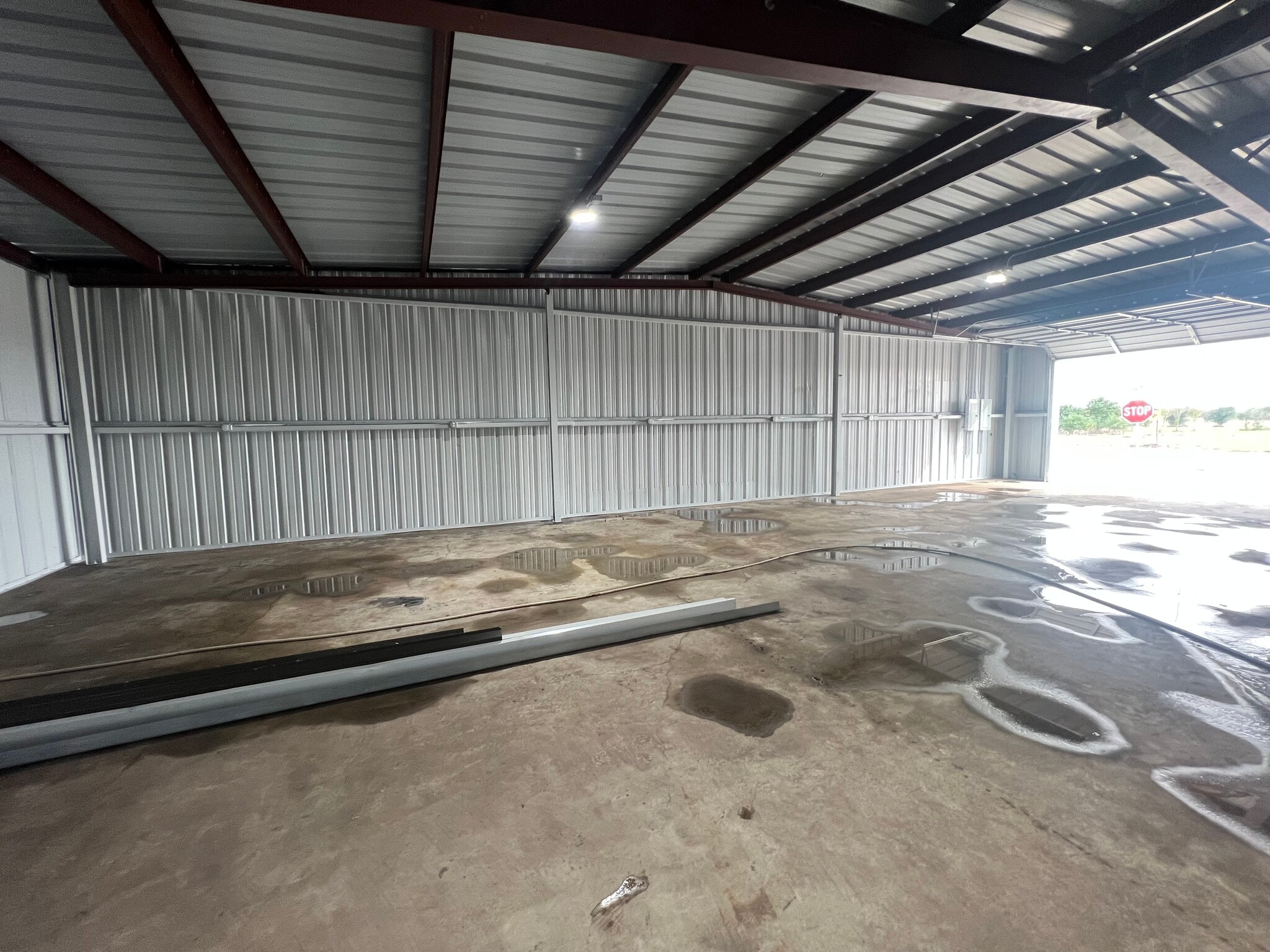 6229 Dixie Dr, Houston, TX for lease Building Photo- Image 1 of 11