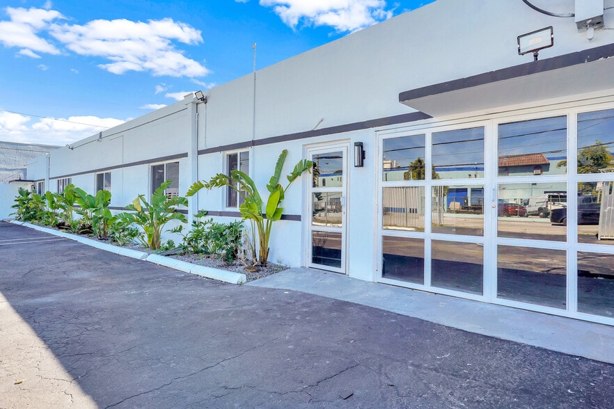 1822 NW 22nd St, Miami, FL for lease - Building Photo - Image 1 of 10