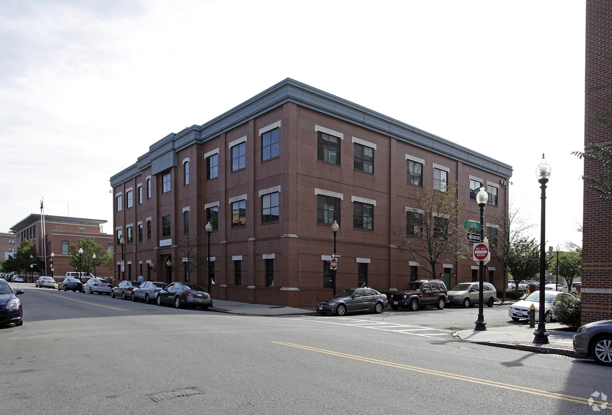 660 Harrison Ave, Roxbury, MA for lease Primary Photo- Image 1 of 4