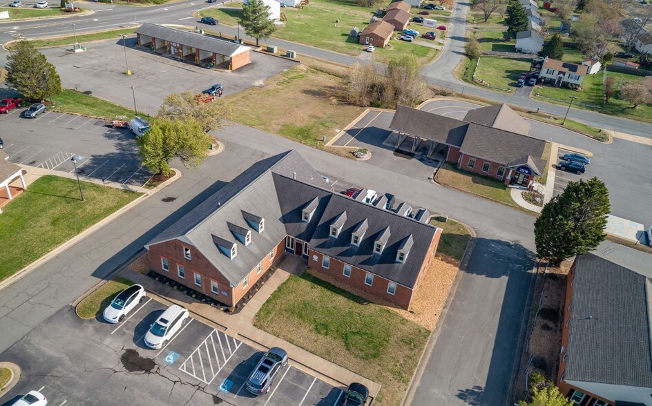 10411 Courthouse Rd, Spotsylvania, VA for sale - Building Photo - Image 1 of 9