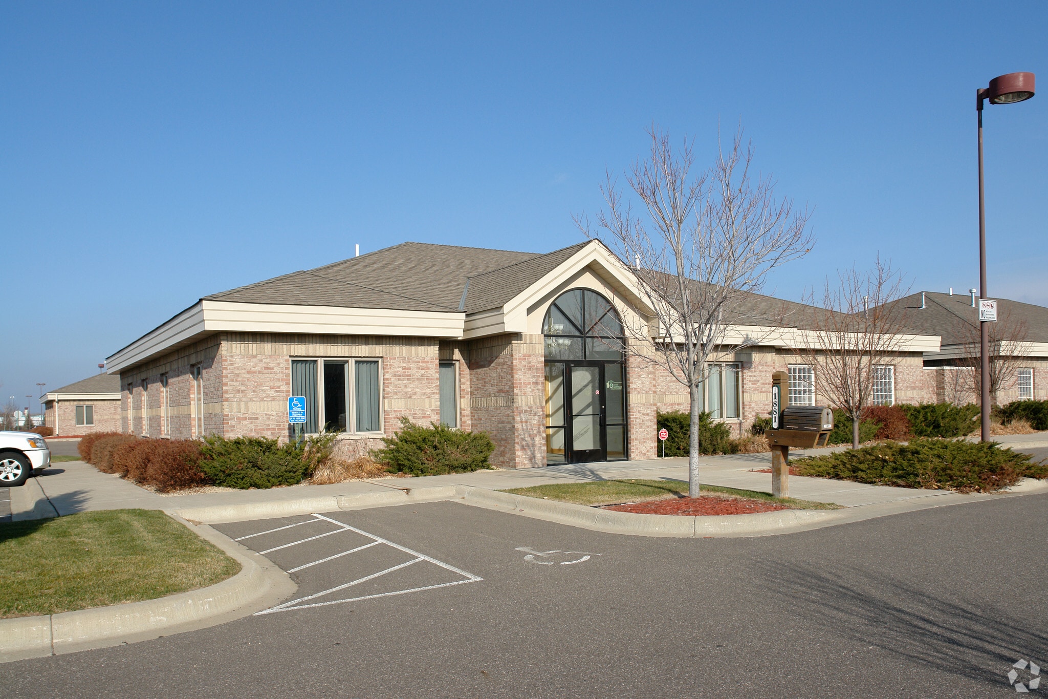 1881 NW Station Parkway, Andover, MN for lease Primary Photo- Image 1 of 51