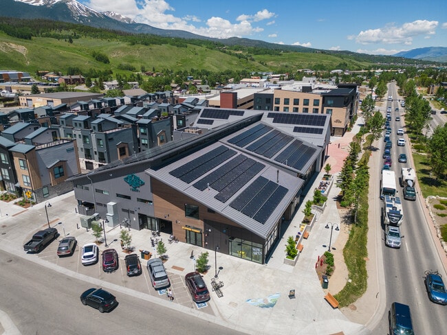 Plus de détails pour 325 Blue River Pky, Silverthorne, CO - Bureau, Commerce de détail à louer