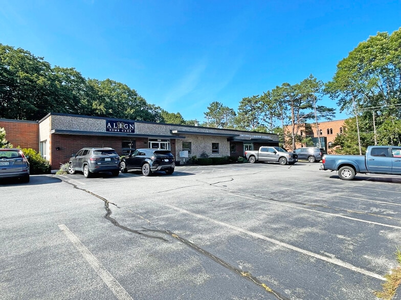 366 US ROUTE 1, Falmouth, ME for sale - Building Photo - Image 1 of 3
