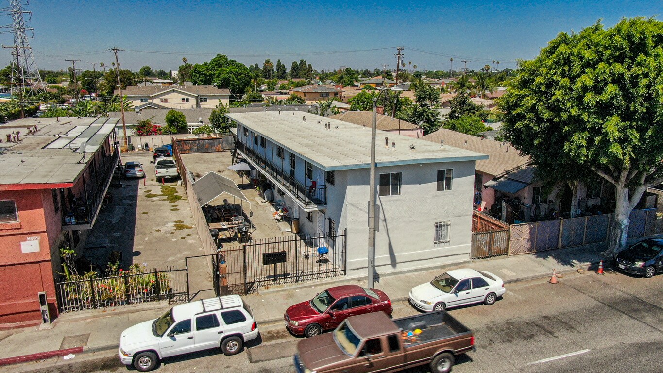 9021 Compton Ave, Los Angeles, CA à vendre Photo du bâtiment- Image 1 de 14