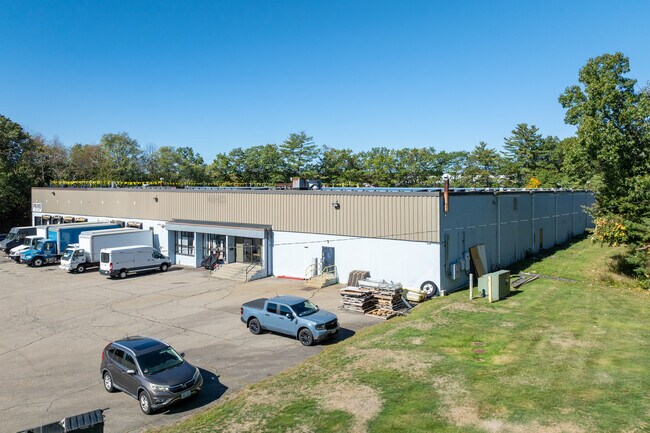 Plus de détails pour 146 Campanelli Pky, Stoughton, MA - Industriel à louer
