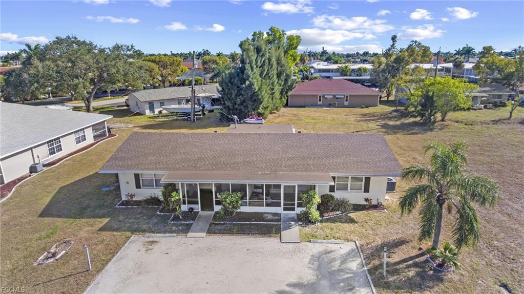 328 Tarpon Dr, Cape Coral, FL for sale Primary Photo- Image 1 of 2