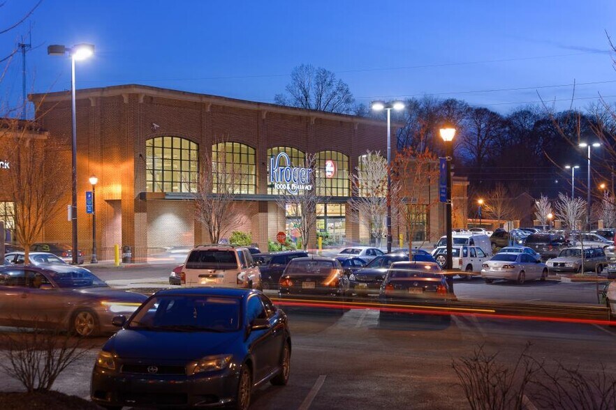 Caroline St NE, Atlanta, GA à louer - Photo du bâtiment - Image 2 de 18