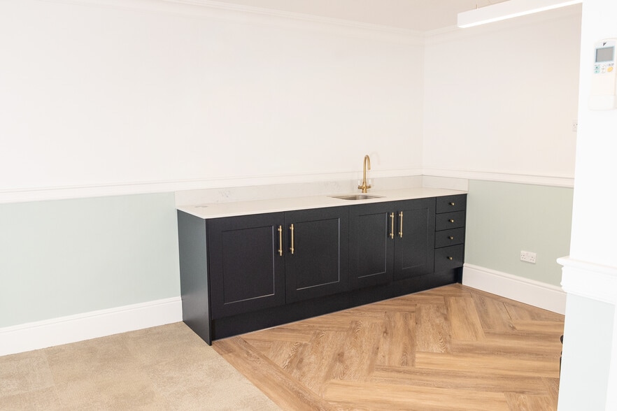 22A Great Hampton St, Birmingham for lease - Interior Photo - Image 3 of 7