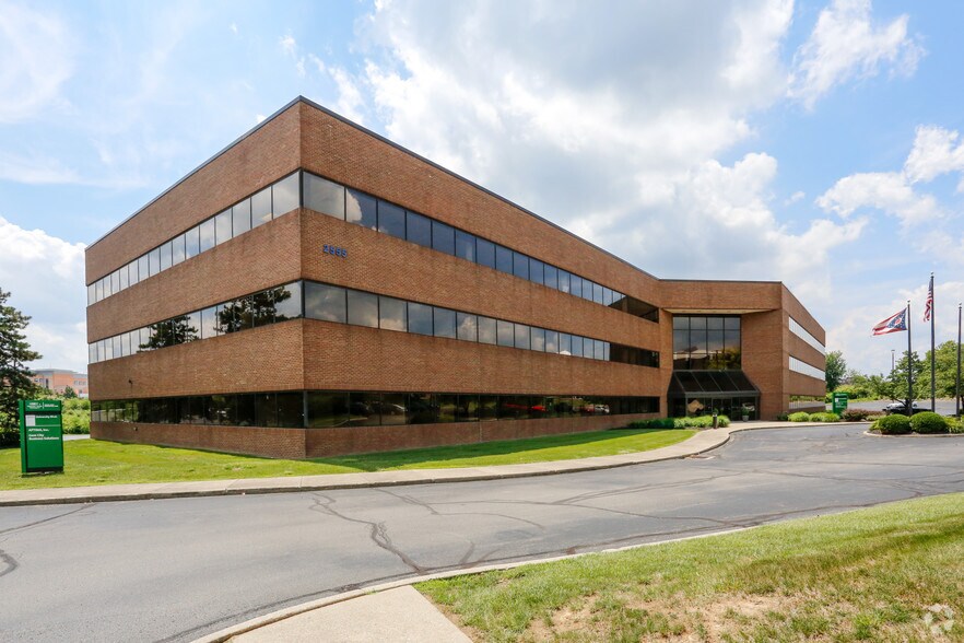 2555 University Dr, Fairborn, OH à louer - Photo du bâtiment - Image 3 de 4