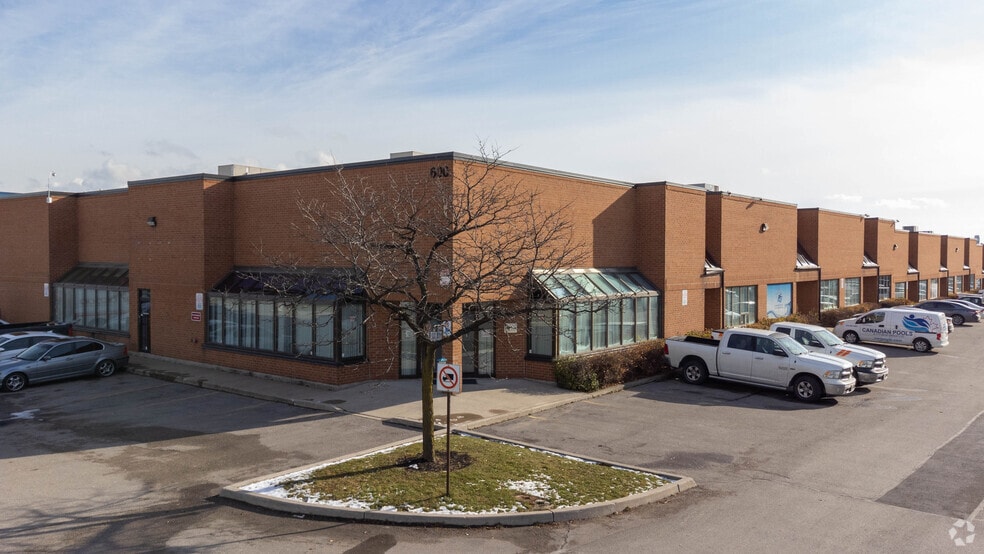 600 Bowes Rd, Concord, ON for sale - Primary Photo - Image 1 of 1