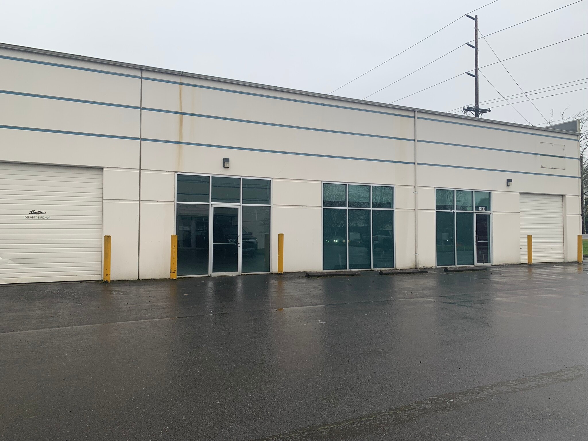2558-2568 Pringle Rd SE, Salem, OR for lease Interior Photo- Image 1 of 14