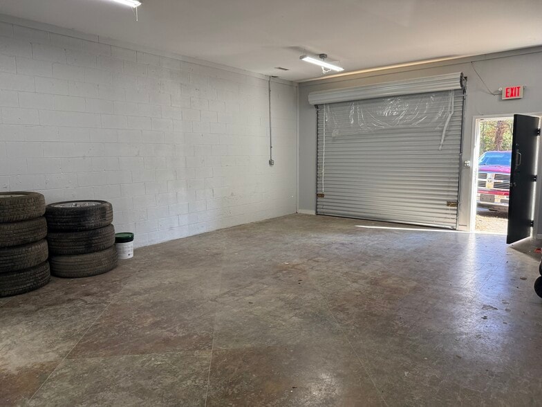 317 Hodgin St, High Point, NC for sale - Building Photo - Image 3 of 11